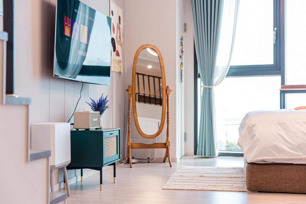 Ocean Marina Suite View Йосу Екстериор снимка