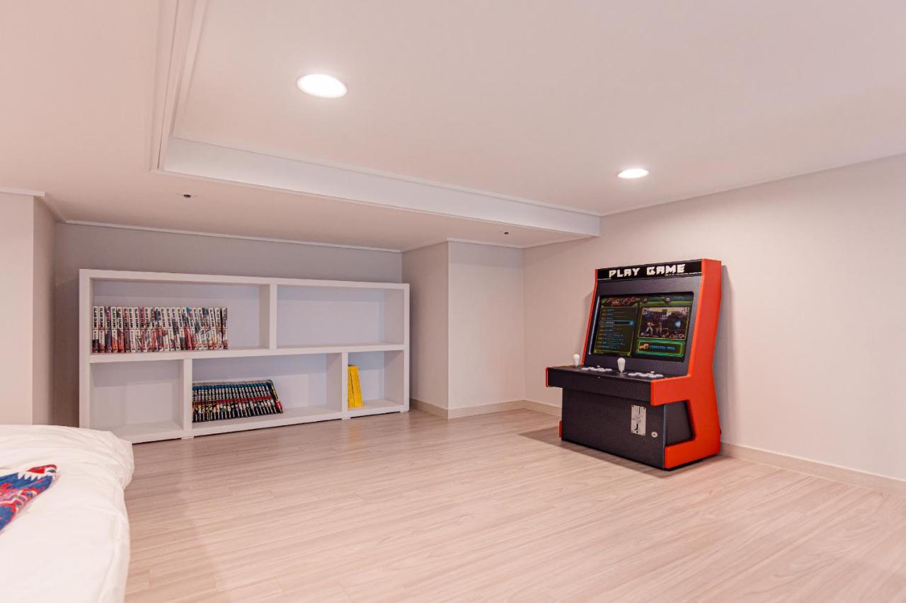 Ocean Marina Suite View Йосу Екстериор снимка