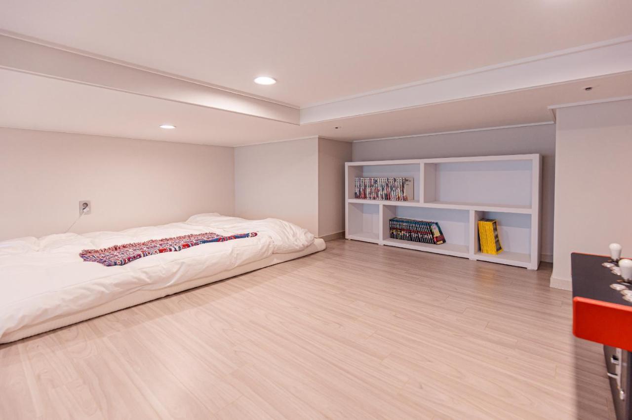 Ocean Marina Suite View Йосу Екстериор снимка