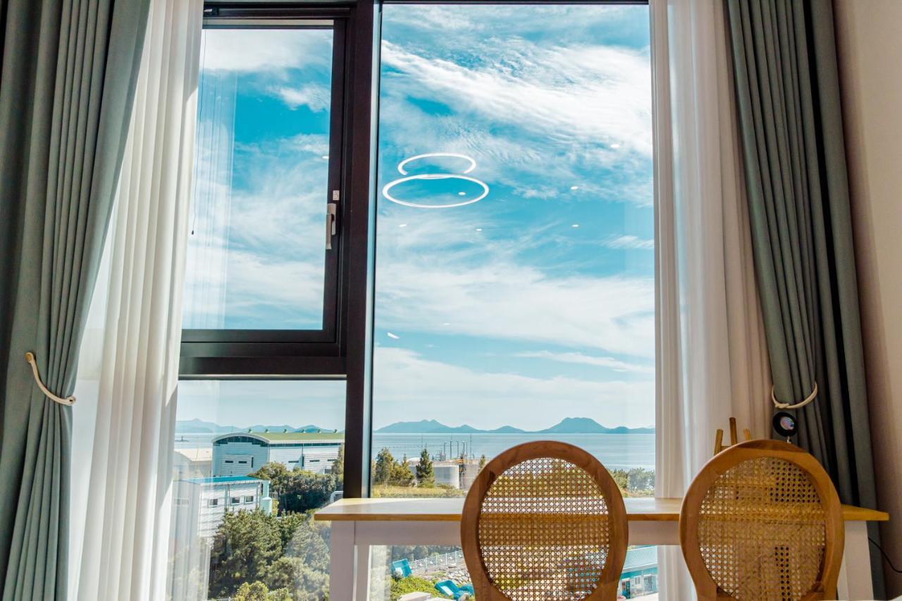 Ocean Marina Suite View Йосу Екстериор снимка